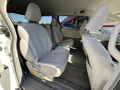 2014 Toyota Sienna LE 8-Passenger   - Photo 13 - Mesa, AZ 85210
