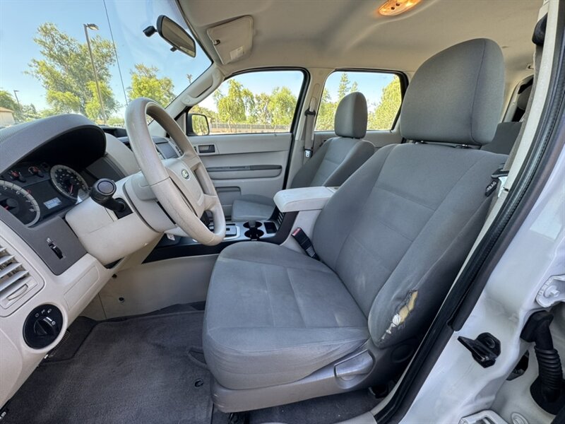 2009 Ford Escape XLS - Photo 10