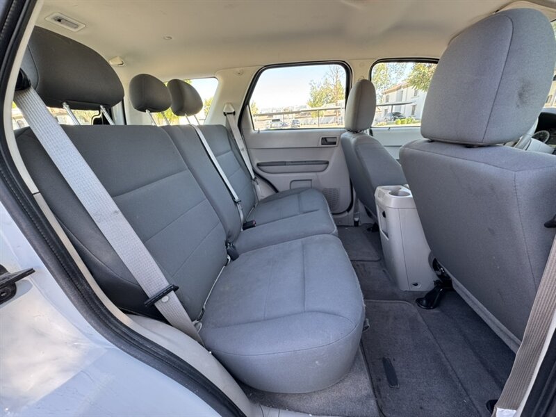 2009 Ford Escape XLS - Photo 15