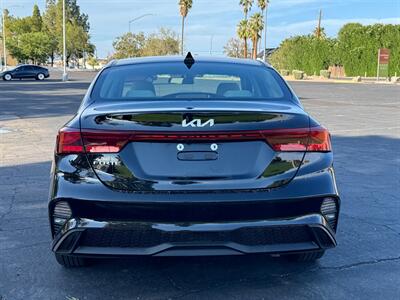 2023 Kia Forte LXS - Photo 4 - Mesa, AZ 85210