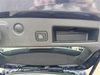 2018 Chevrolet Equinox Premier   - Photo 28 - Mesa, AZ 85210