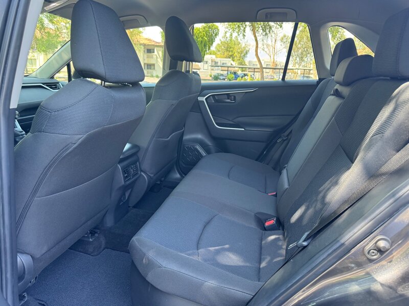 2024 Toyota RAV4 Hybrid LE - Photo 17 - Mesa, AZ 85210