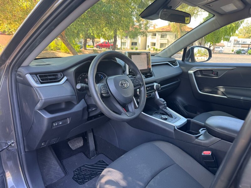2024 Toyota RAV4 Hybrid LE - Photo 9 - Mesa, AZ 85210