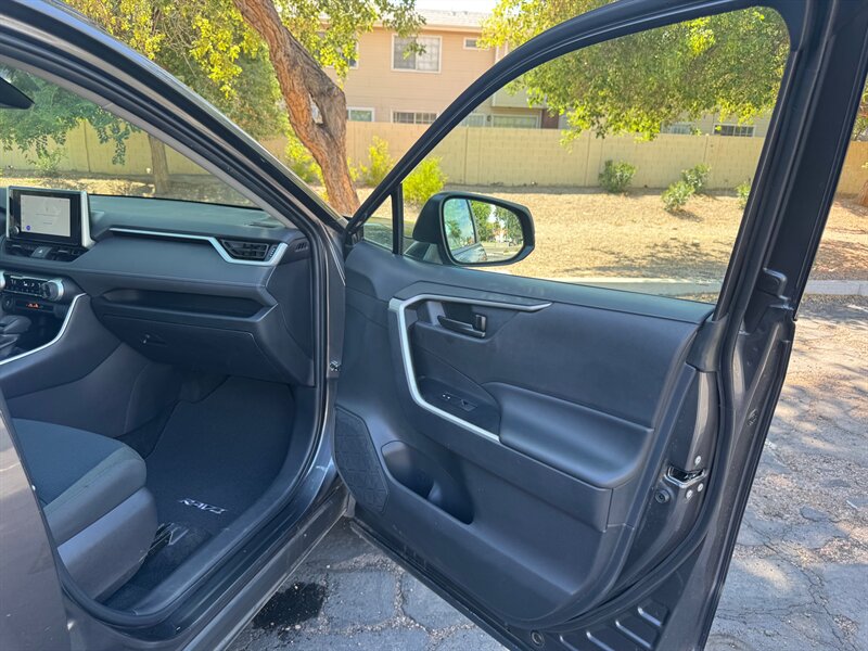 2024 Toyota RAV4 Hybrid LE - Photo 14 - Mesa, AZ 85210