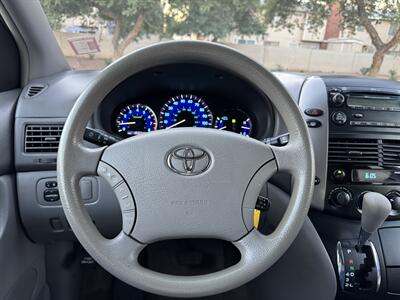 2009 Toyota Sienna LE 7-Passenger AWD   - Photo 19 - Mesa, AZ 85210