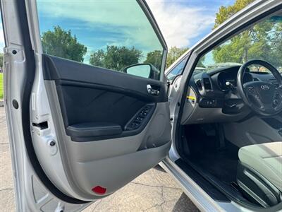 2015 Kia Forte EX   - Photo 10 - Mesa, AZ 85210