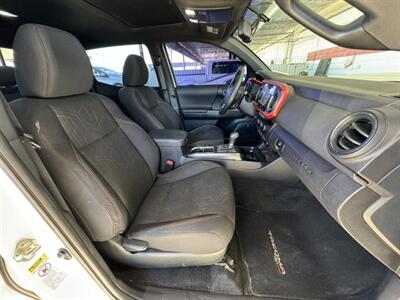 2017 Toyota Tacoma TRD Sport   - Photo 12 - Mesa, AZ 85210
