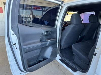 2017 Toyota Tacoma TRD Sport   - Photo 17 - Mesa, AZ 85210