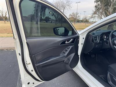 2016 Mazda Mazda3 i Touring   - Photo 11 - Mesa, AZ 85210
