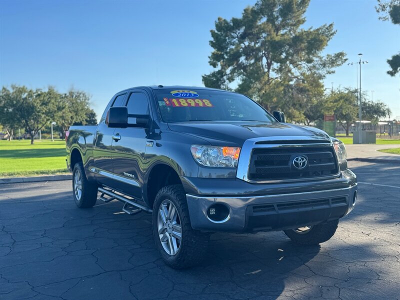 2013 Toyota Tundra SR5  