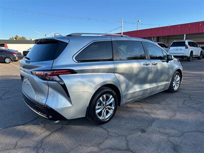 2024 Toyota Sienna Limited 7-Passenger   - Photo 6 - Mesa, AZ 85210