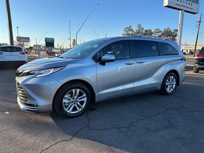 2024 Toyota Sienna Limited 7-Passenger   - Photo 2 - Mesa, AZ 85210