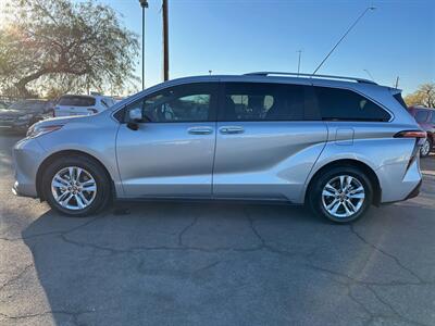 2024 Toyota Sienna Limited 7-Passenger   - Photo 3 - Mesa, AZ 85210