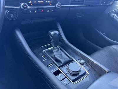 2019 Mazda Mazda3 Sedan Premium   - Photo 23 - Mesa, AZ 85210