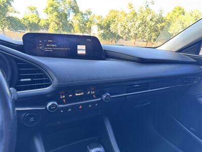 2019 Mazda Mazda3 Sedan Premium   - Photo 22 - Mesa, AZ 85210