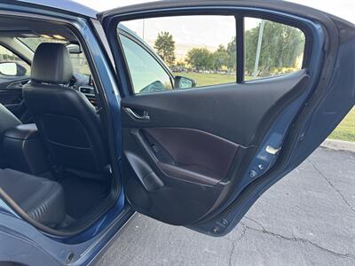 2017 Mazda Mazda3 Grand Touring   - Photo 15 - Mesa, AZ 85210