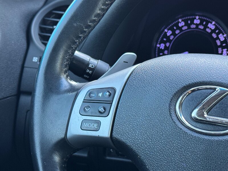 2015 Lexus IS 250C - Photo 19 - Mesa, AZ 85210