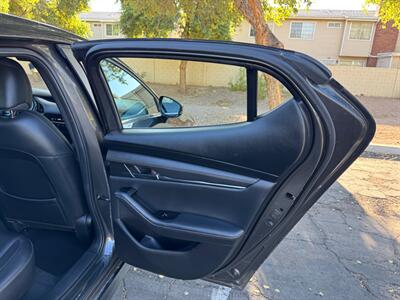2020 Mazda Mazda3 Hatchback Preferred   - Photo 16 - Mesa, AZ 85210
