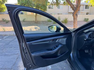 2020 Mazda Mazda3 Hatchback Preferred   - Photo 11 - Mesa, AZ 85210