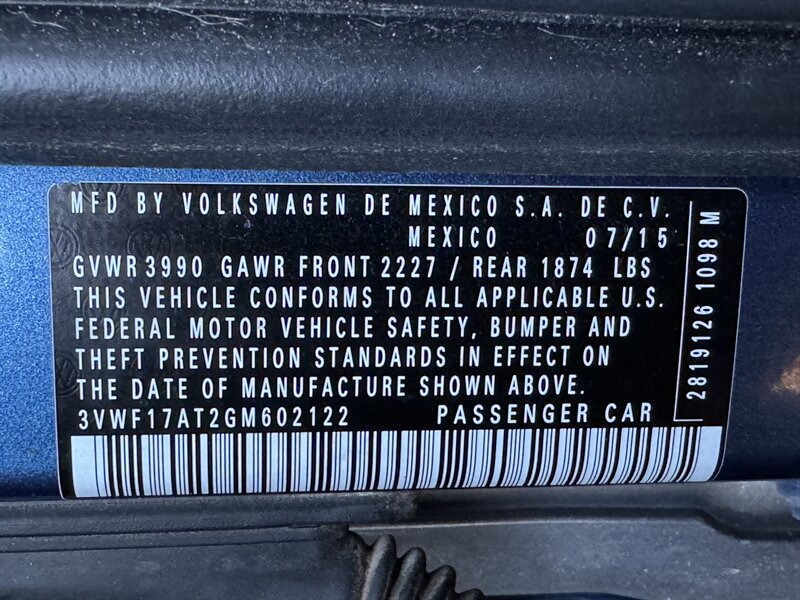 2016 Volkswagen Beetle 1.8T S PZEV - Photo 23 - Mesa, AZ 85210