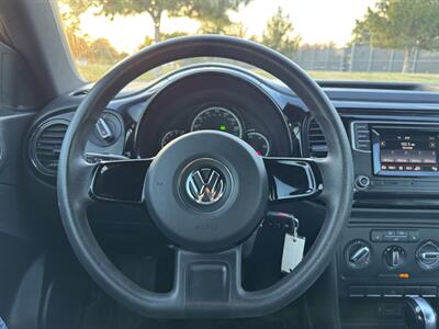 2016 Volkswagen Beetle 1.8T S PZEV - Photo 16 - Mesa, AZ 85210