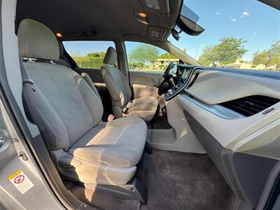 2019 Toyota Sienna L 7-Passenger   - Photo 11 - Mesa, AZ 85210