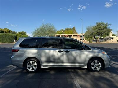 2019 Toyota Sienna L 7-Passenger   - Photo 6 - Mesa, AZ 85210