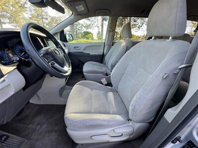 2019 Toyota Sienna L 7-Passenger   - Photo 9 - Mesa, AZ 85210