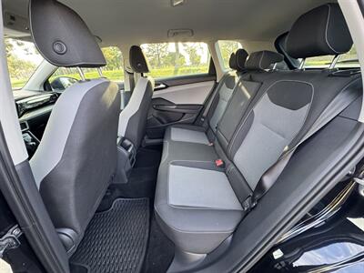 2023 Volkswagen Taos S   - Photo 15 - Mesa, AZ 85210