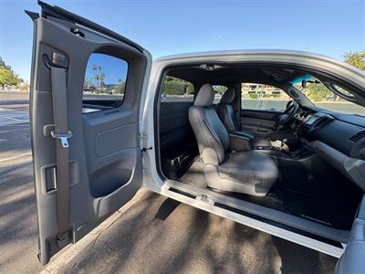 2015 Toyota Tacoma   - Photo 13 - Mesa, AZ 85210