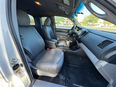 2015 Toyota Tacoma   - Photo 12 - Mesa, AZ 85210
