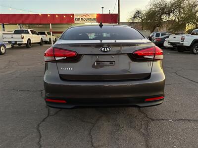 2017 Kia Forte LX   - Photo 5 - Mesa, AZ 85210