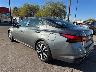 2021 Nissan Altima 2.5 SV   - Photo 4 - Mesa, AZ 85210