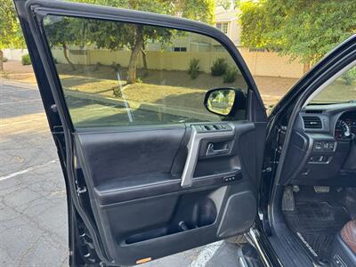 2016 Toyota 4Runner Limited   - Photo 10 - Mesa, AZ 85210