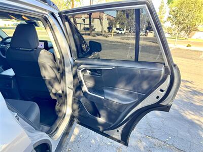 2021 Toyota RAV4 LE - Photo 14 - Mesa, AZ 85210