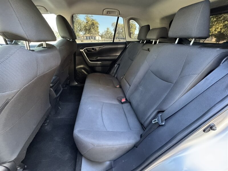 2021 Toyota RAV4 LE - Photo 15 - Mesa, AZ 85210