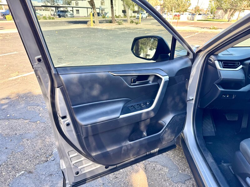 2021 Toyota RAV4 LE - Photo 10 - Mesa, AZ 85210