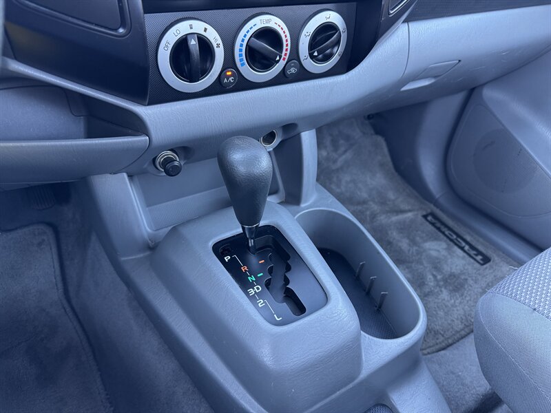 2006 Toyota Tacoma - Photo 18 - Mesa, AZ 85210