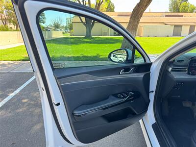 2021 Kia K5 EX   - Photo 11 - Mesa, AZ 85210