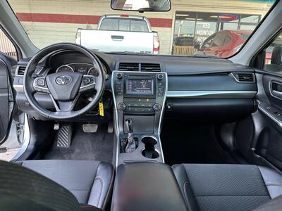 2017 Toyota Camry SE   - Photo 17 - Mesa, AZ 85210