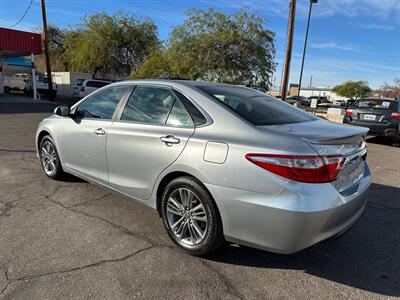 2017 Toyota Camry SE   - Photo 3 - Mesa, AZ 85210