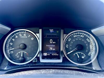 2019 Toyota Tacoma SR5 V6   - Photo 18 - Mesa, AZ 85210