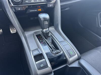 2018 Honda Civic Sport Touring   - Photo 20 - Mesa, AZ 85210