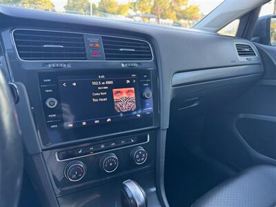 2018 Volkswagen Golf SportWagen TSI SE   - Photo 21 - Mesa, AZ 85210
