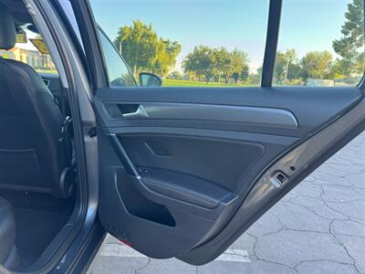 2018 Volkswagen Golf SportWagen TSI SE   - Photo 14 - Mesa, AZ 85210
