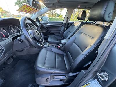 2018 Volkswagen Golf SportWagen TSI SE   - Photo 9 - Mesa, AZ 85210