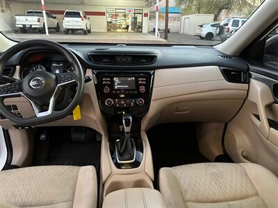 2017 Nissan Rogue S   - Photo 17 - Mesa, AZ 85210