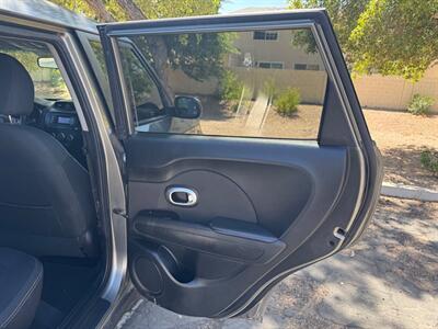 2014 Kia Soul + - Photo 15 - Mesa, AZ 85210