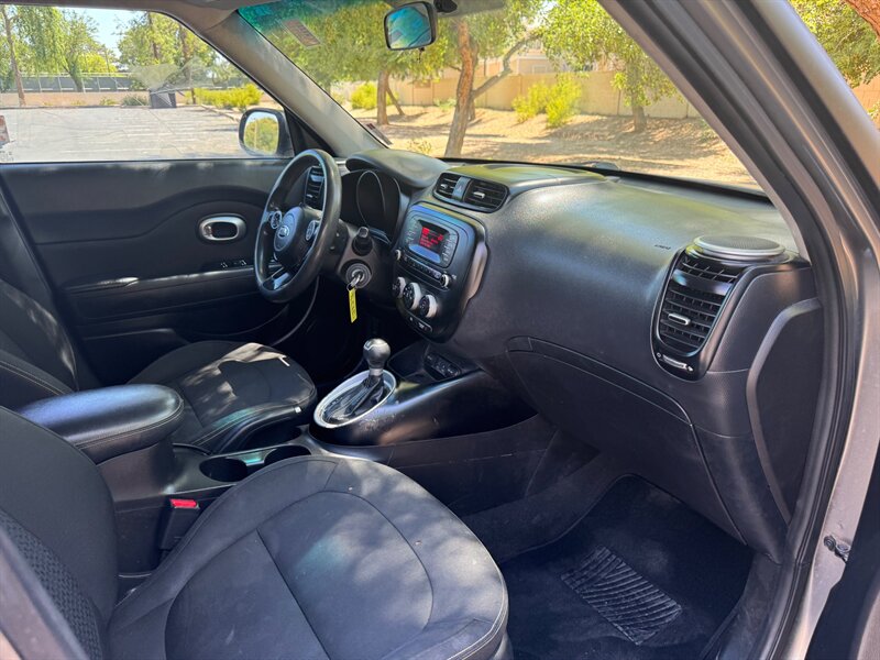 2014 Kia Soul + - Photo 10 - Mesa, AZ 85210
