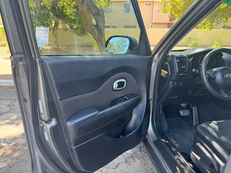 2014 Kia Soul + - Photo 12 - Mesa, AZ 85210